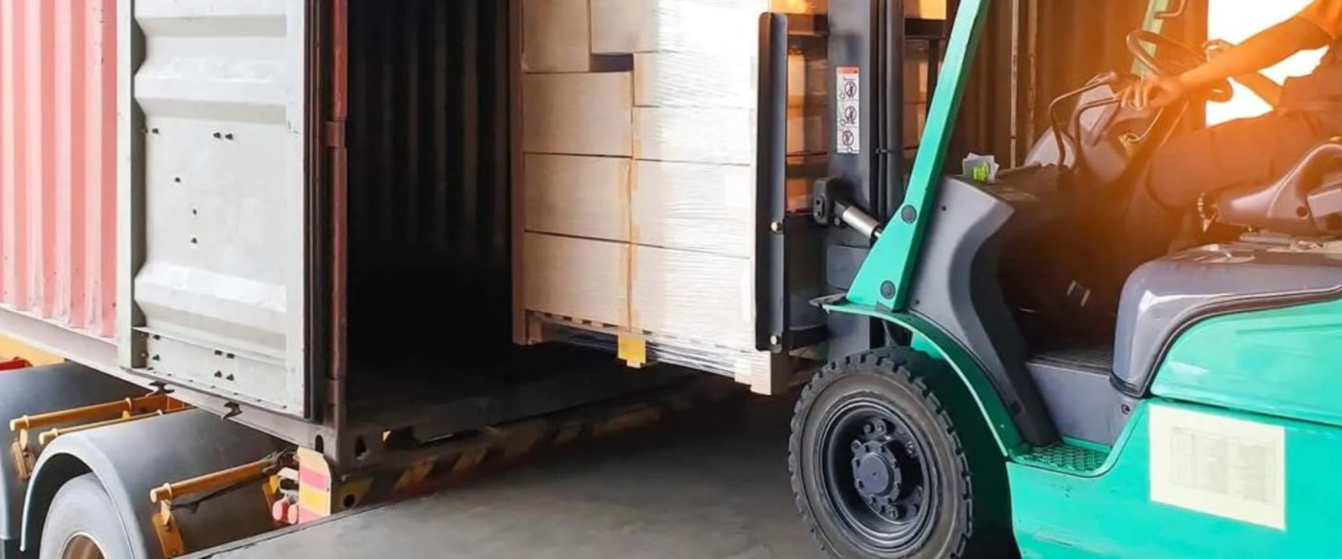 Arranging Delivery or Pickup for Your LCL Shipment